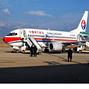 伊春航空货运航空快运业稳步发展的原因是什么？